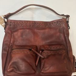 GENUINE LETHER CARRY BAG GREAT CONDITION WEAR N TEAR