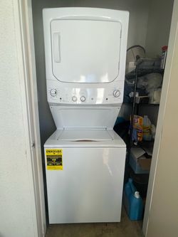WASHER AND DRYER LAUNDRY CENTER
