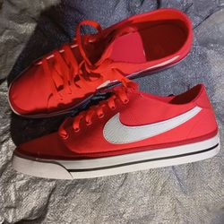 Nike Women's Sz 10 Court Legacy Shoes