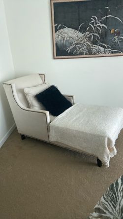 Chaise Chair
