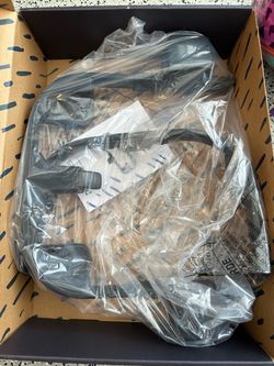 Car seat adapter