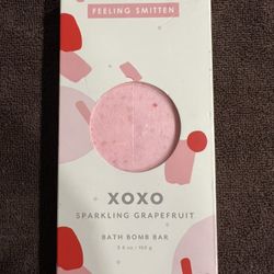 Feeling Smitten XOXO Pink Grapefruit Bath Bomb Bar - 5.6oz