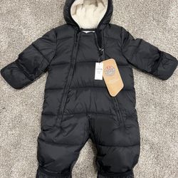 New Baby Gap One-piece Snowsuit