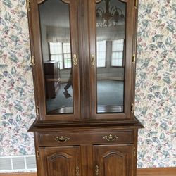 Dining room Hutch 