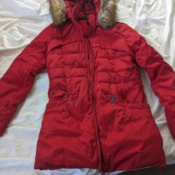 Red women's coat with faux fur hood with 90% Down Parka XS