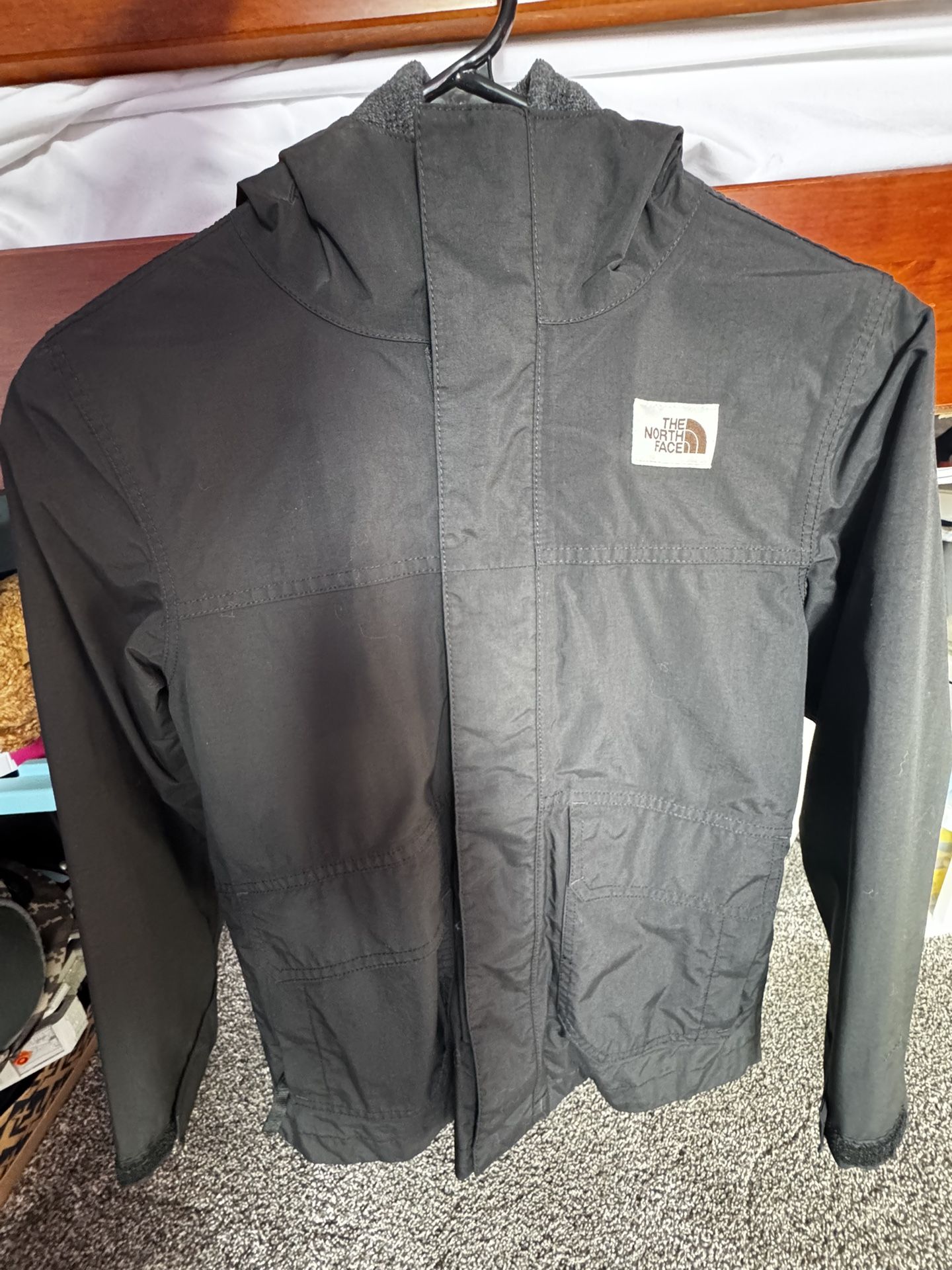 Boy’s The North Face 2-in-1 Size S/P (7/8)