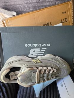 New Balance 1000 women's sneakers