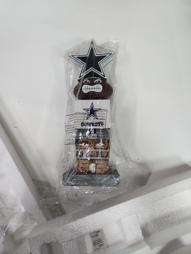 Sports Treasures Tiki Totem Cowboys Star Nfl Team Garden Statue