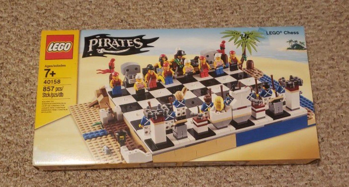 Lego Chess Set 40158 Pirates New Sealed