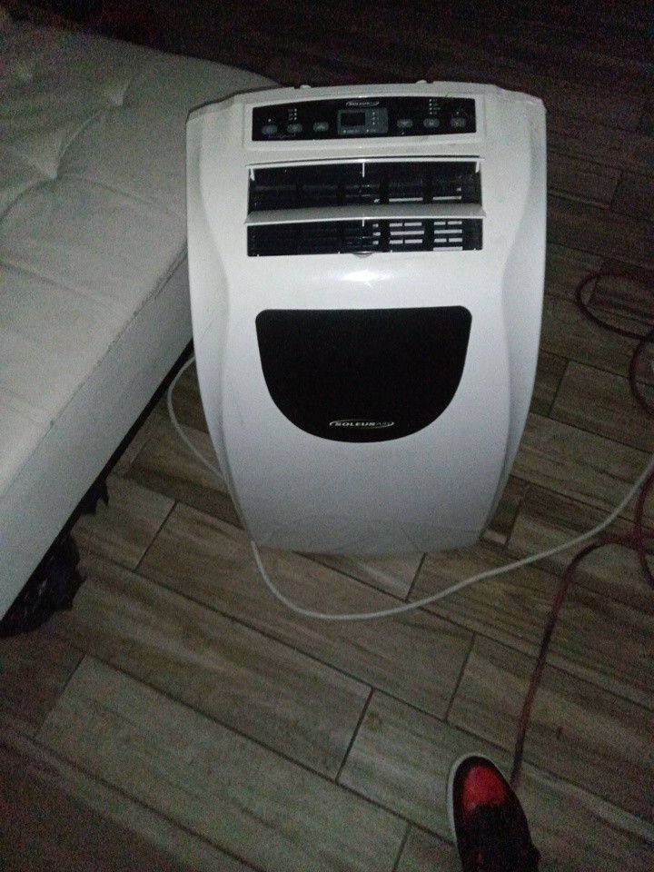 Portable ACSoleus Air LX-140 Portable Air Conditioner, Dehumidifier, and Heater