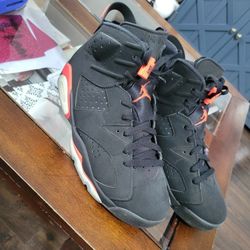 Jordan 6 Retro Infrared  8.5
