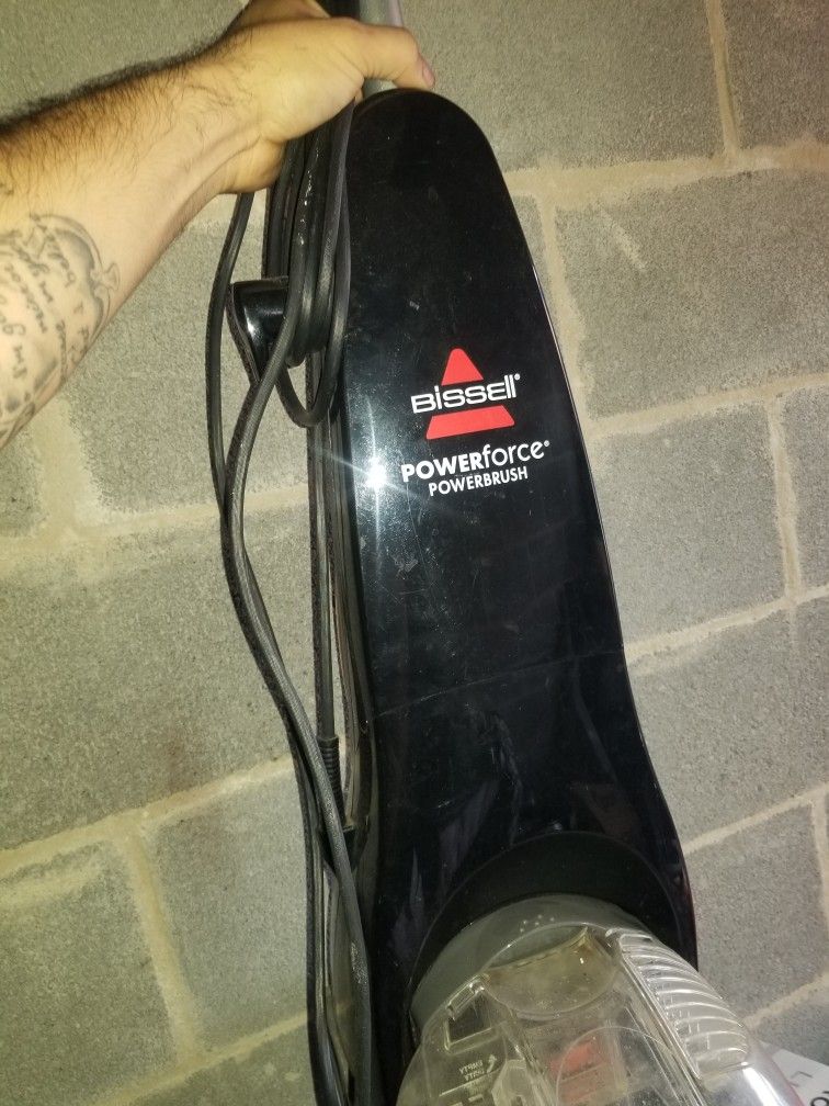 Model No 76R9W
PowerForce® PowerBrush Upright