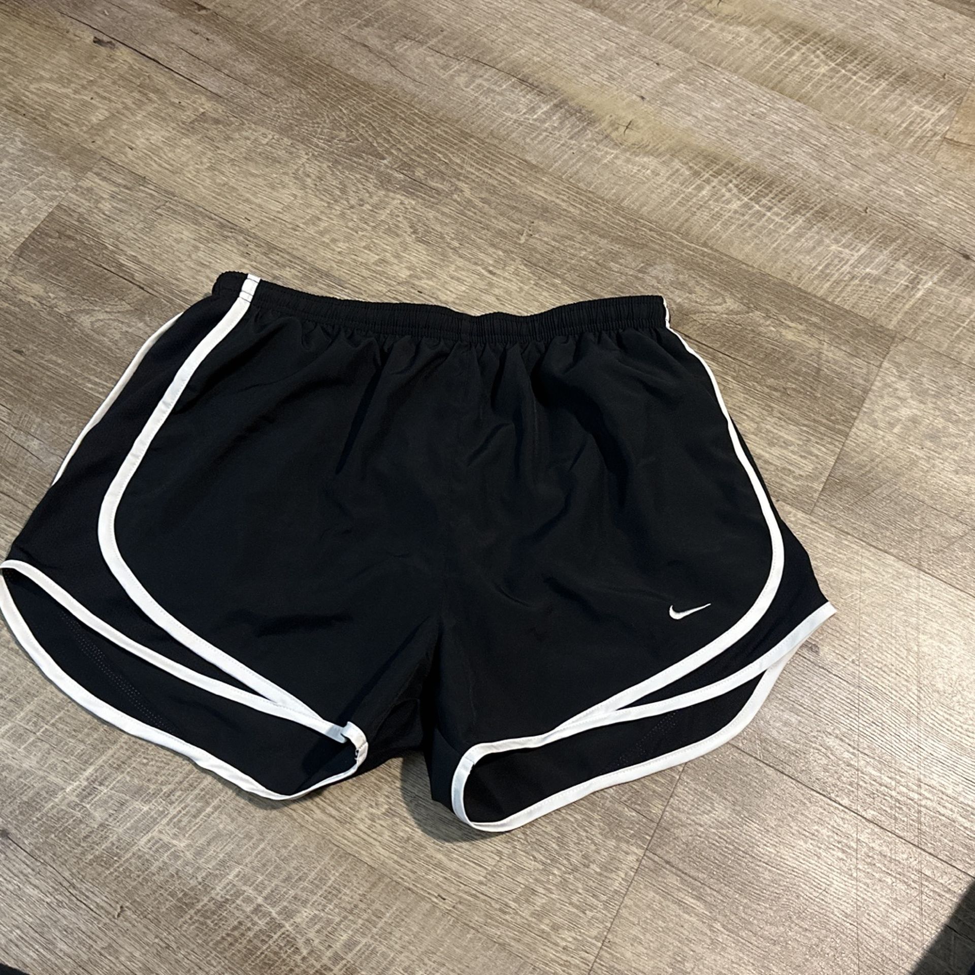 Nike Dri-fit Medium Women’s Shorts