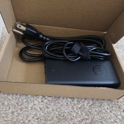 Dell Latitude Accessories Bundle – Case + 65W Charger