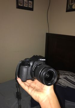 Canon Rebel T6 comes with everything in the pictures