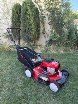 Like New Lawnmower $220 Obo
