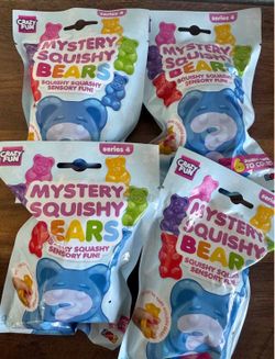 MYSTERY SQUISHY BEARS