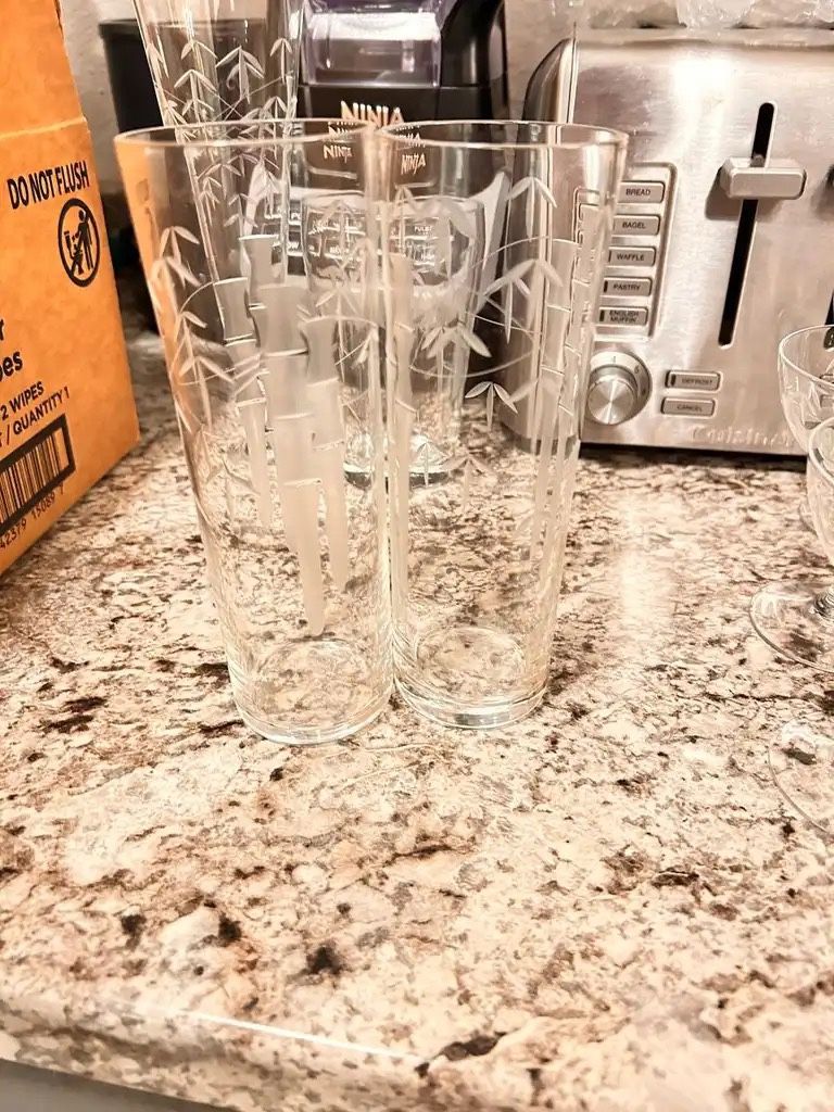 Set Of 14 Glassware 