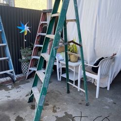 Excellent Condition, 6 Feet And More Sizes Available Fiberglass Ladders 🪜 