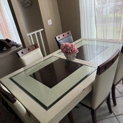 Dining room table and chairs for sale