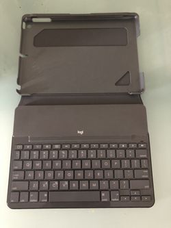 iPad 9,7 case y teclado nuevo