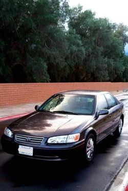 2000 Toyota Camry
