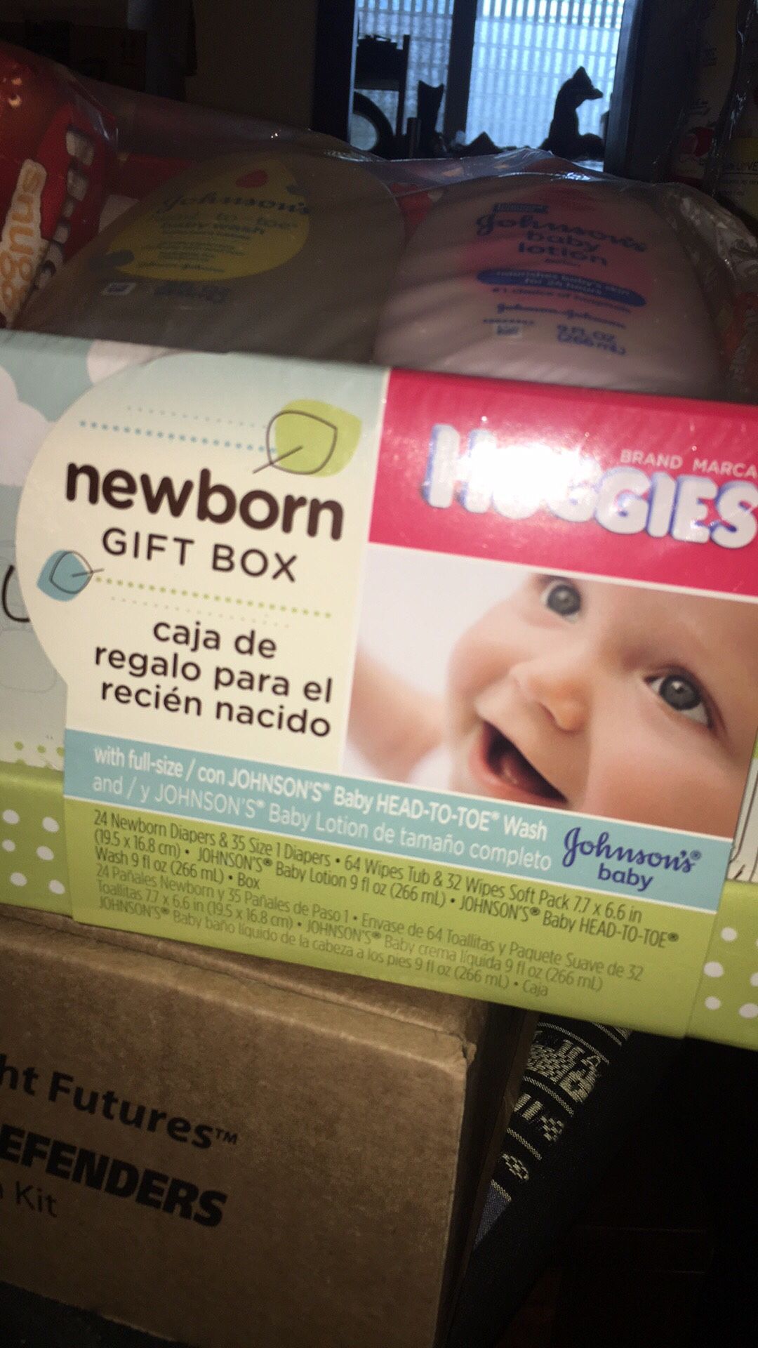 Huggies newborn gift set
