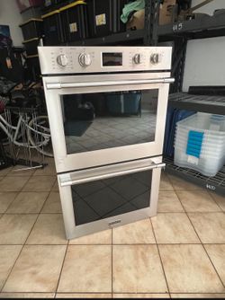 Frigidaire Professional 30" Double Wall Oven with No Preheat Needed + Air Fry 2022