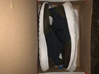 Nike roshes size 13