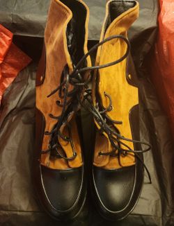 Brown Suede-Like Boots 