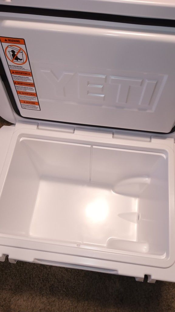 Yeti Haul Customized Texas Longhorns Cooler