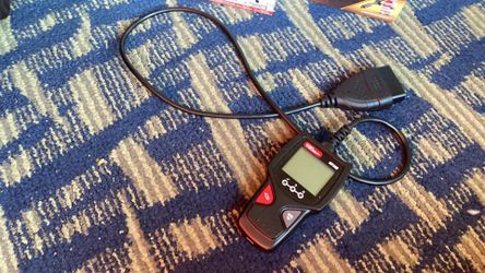 Hyper Tough HT100 Code Reader, 1996 & Newer OBD2 Vehicles, Free Fix & Part Recom