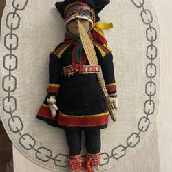 Antique Vintage Finnish Lapland Folk Doll