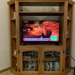 Corner Oak TV cabinet
