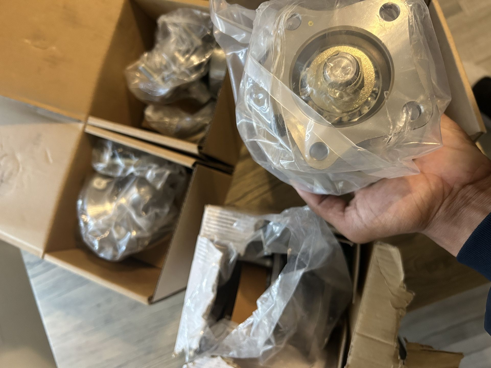 Front And Rear Wheel Hub Assembly