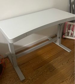 Desk is in great condition
