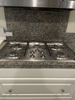 GE 36” Gas Cooktop – Stainless Steel
