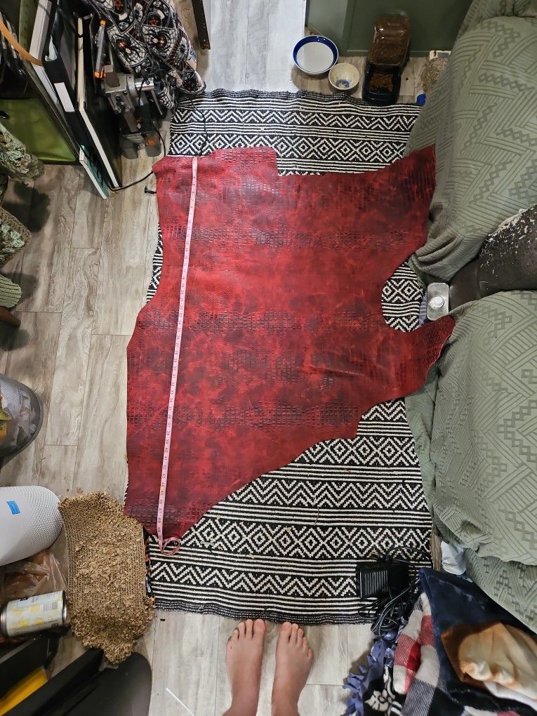 Veg Tanned Leather Hide - Alligator Texture