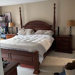 King Bedroom Set. 3 Piece.