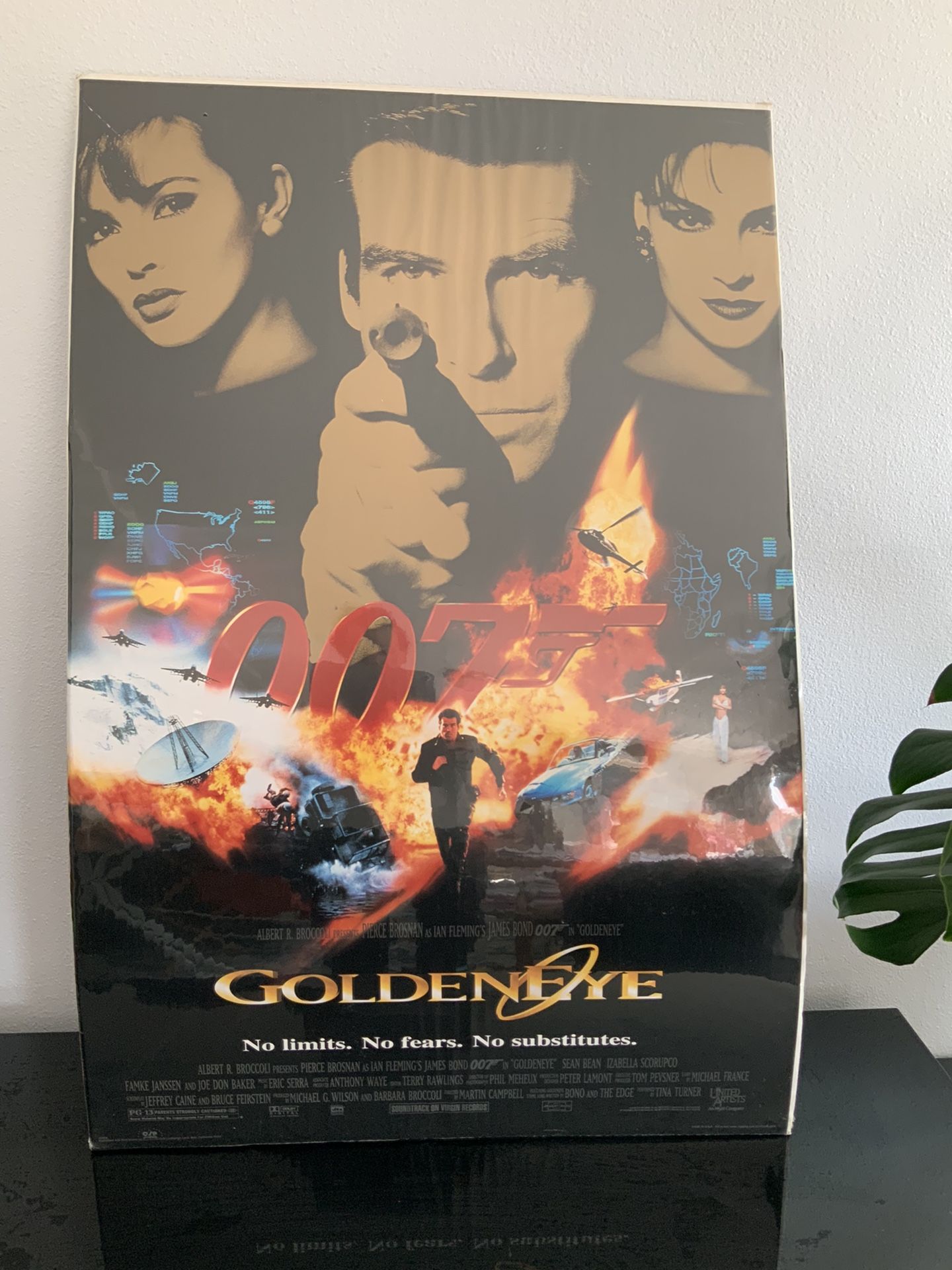Golden Eye Movie Poster James Bond 007 Pierce Brosnan