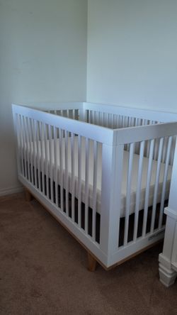 DaVinci Baby Crib