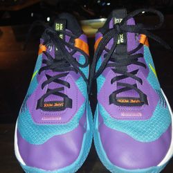 Nike Air Zoom Crossover Boys Size 5Y