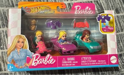 Hot Wheels RacerVerse Barbie Mini Figure Set