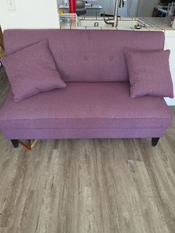 Couch love seat
