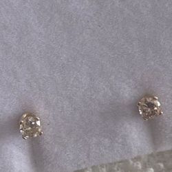 14 Kater, Yellow, Gold Stud Small Diamonds Earrings 