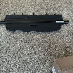 Lexus Gx460 rear trunk cover oem