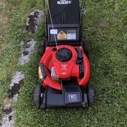 CRAFTSMAN M220 21-in Gas Self-propelled lawn mower with 150-cc Briggs and Stratton Engine.