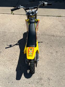 Razor MX650 Electric Dirt Bike - Like New! ($699 on Amazon) + FREE Youth Helmet!