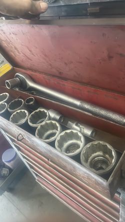 Proto 3/4 in drive ratchet with sockets