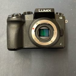 Panasonic G7  Mirror Less Camera 